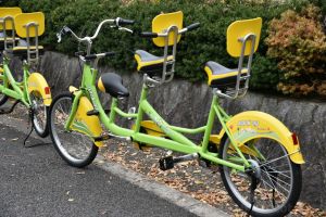 小さいこどもが座れるスペースも