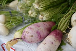 売り切れの野菜も次々と運ばれてきます