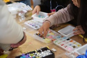 楽しい想像をする時間っていいですね。みんな夢中です。